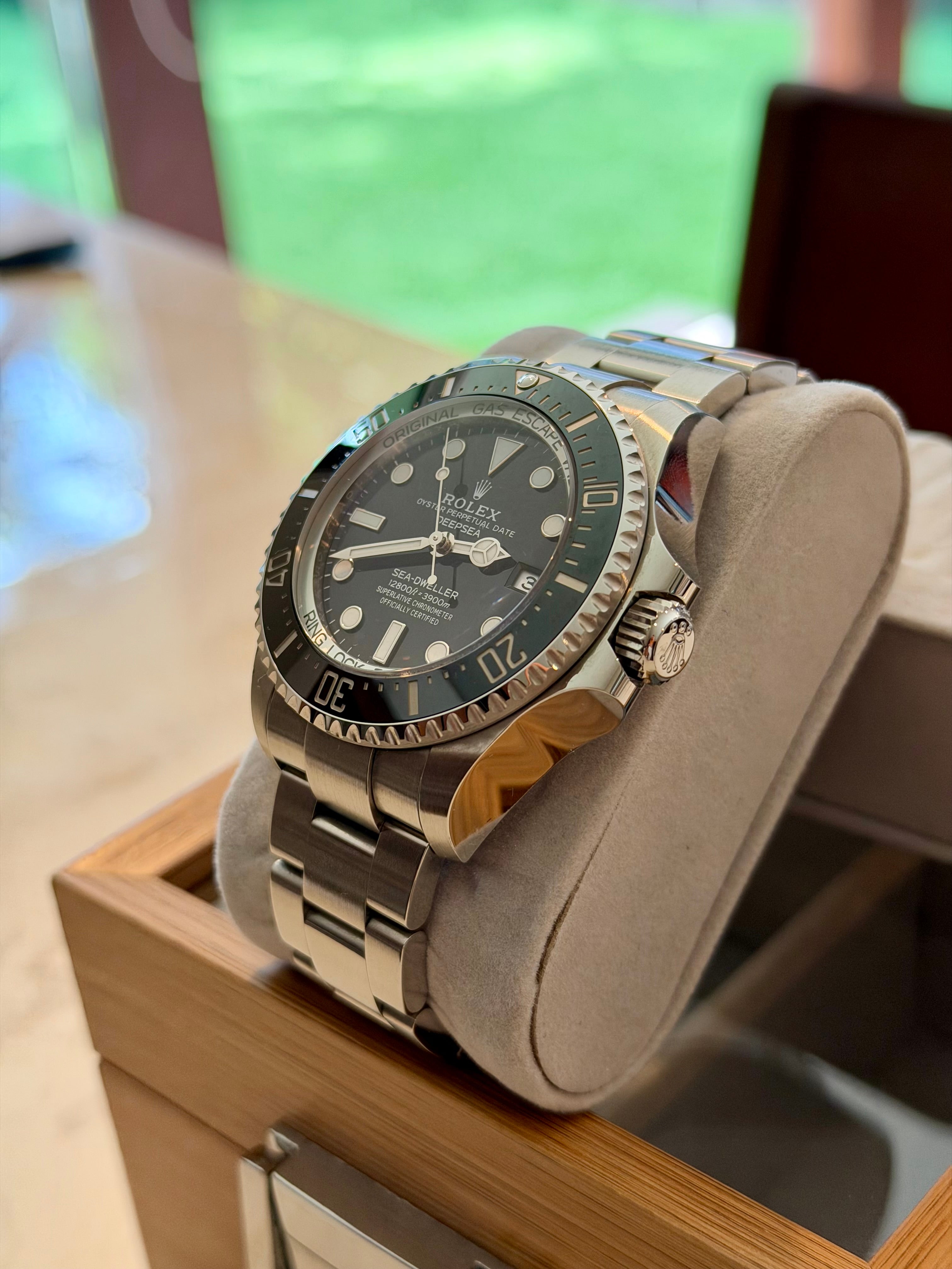 Rolex Sea-Dweller 126600 – 43 mm | Full Set